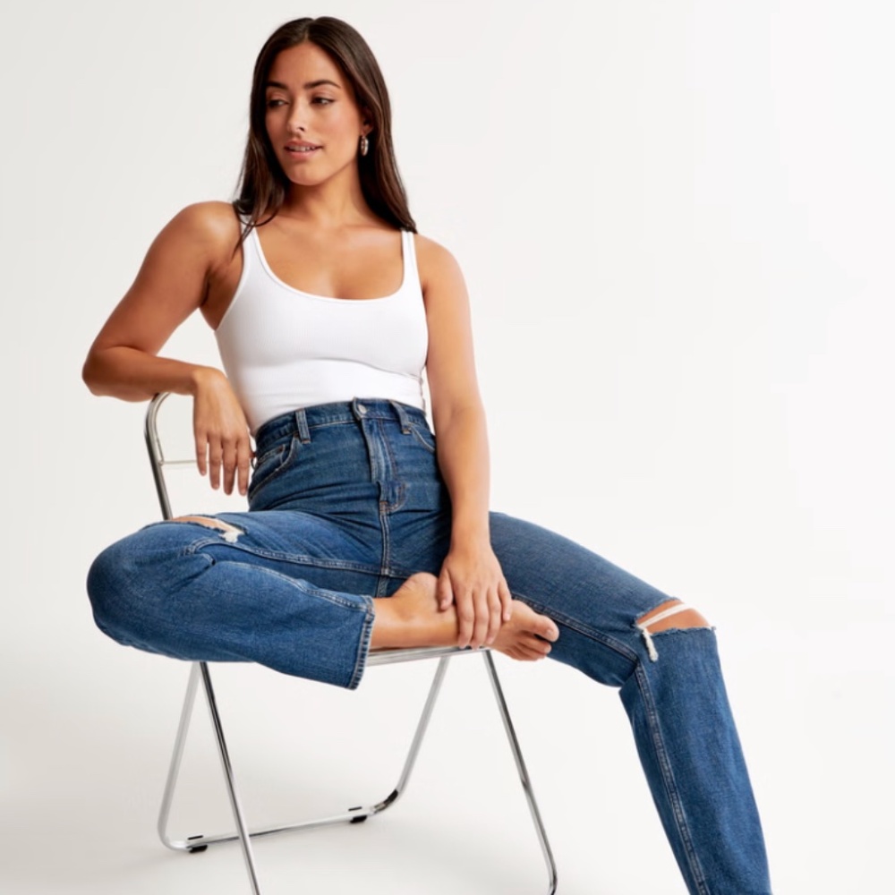 Curve Love Ultra High Rise Ankle Straight Jean